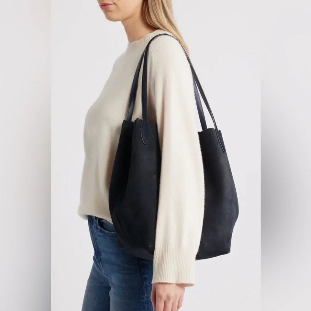 MADEWELL The Shopper Tote in Soft Grain Suede - Picture 4 of 16